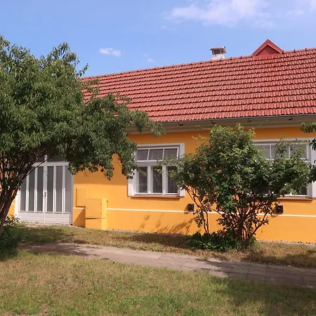 Semesterbostad Relax